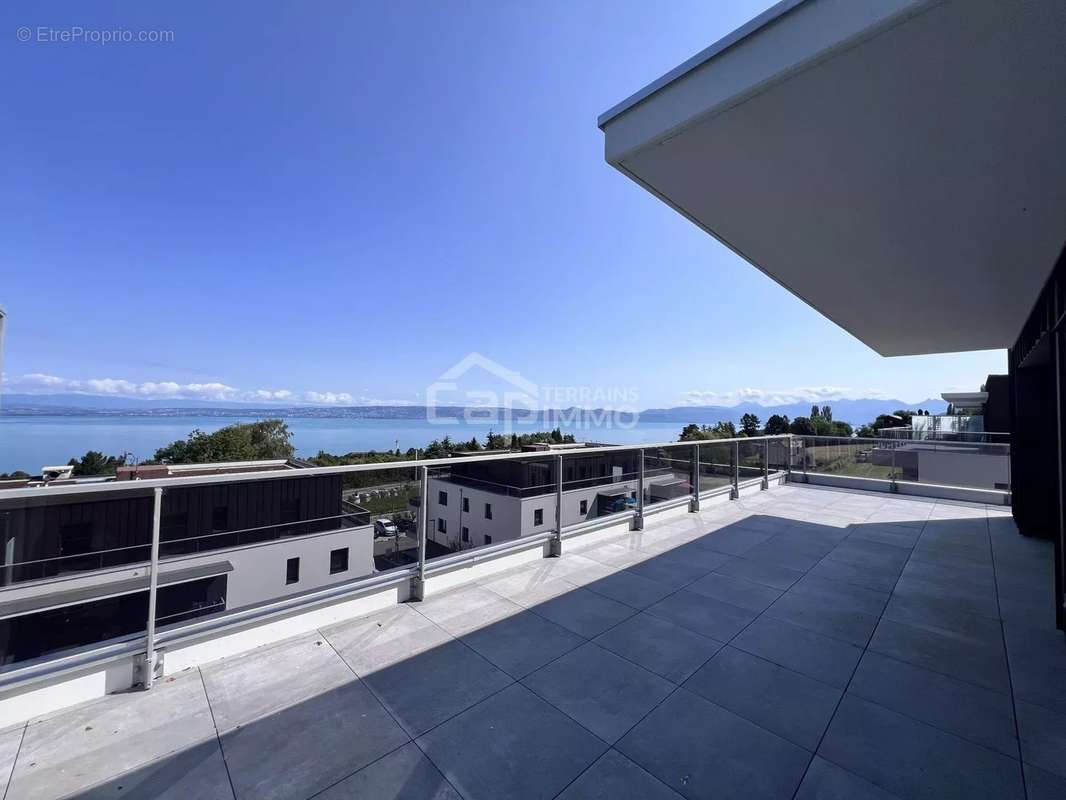 Appartement à EVIAN-LES-BAINS