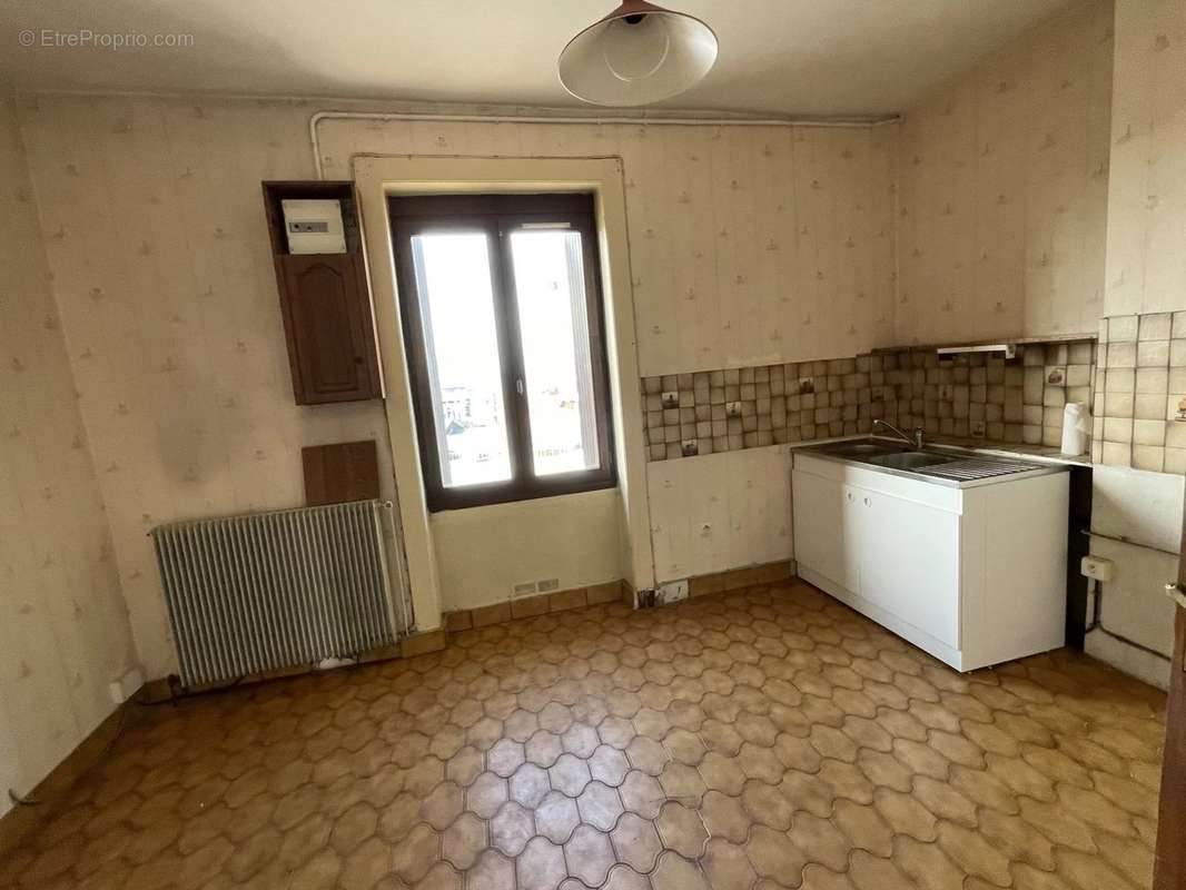 Appartement à SAINT-ETIENNE