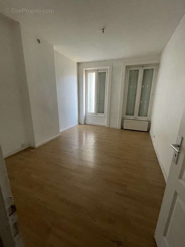 Appartement à SAINT-ETIENNE