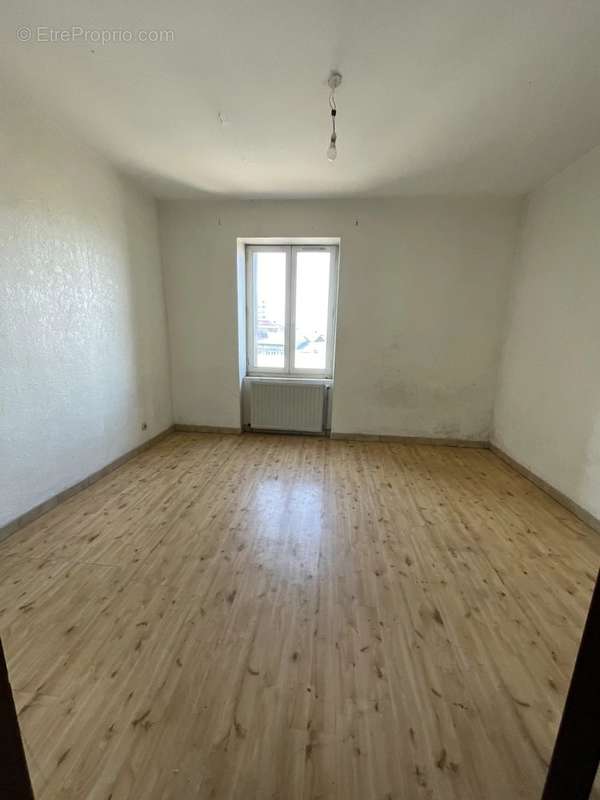 Appartement à SAINT-ETIENNE