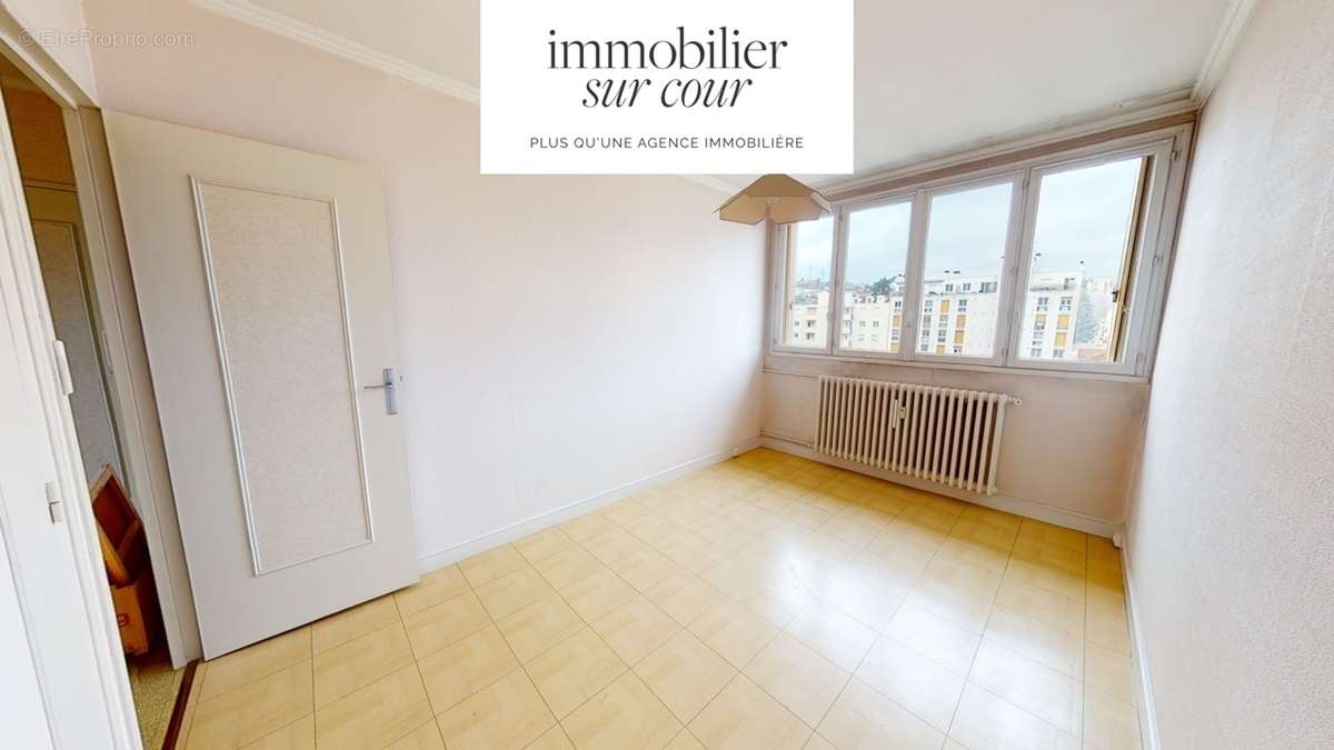 Appartement à SAINT-ETIENNE