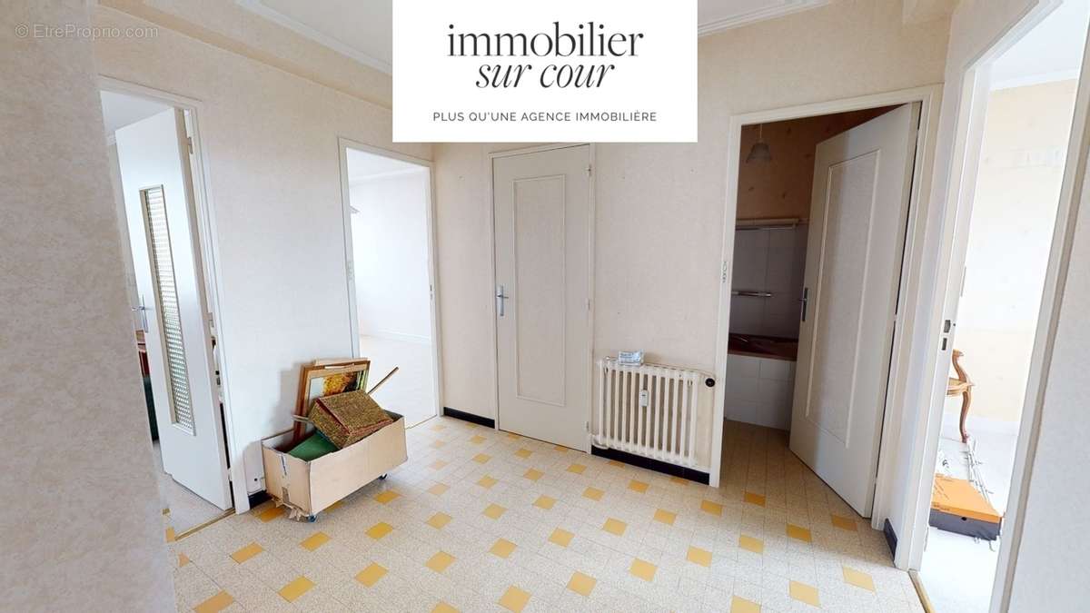 Appartement à SAINT-ETIENNE