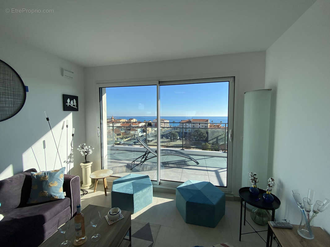 Appartement à CAGNES-SUR-MER