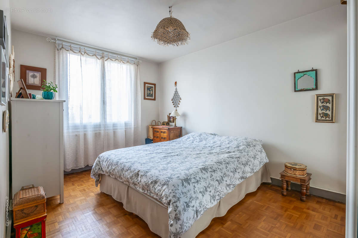 Appartement à PARIS-20E