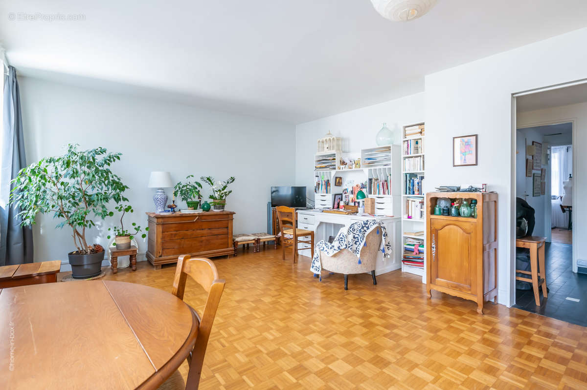 Appartement à PARIS-20E