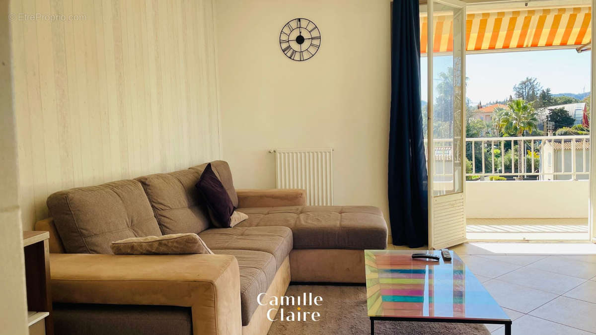 Appartement à MANDELIEU-LA-NAPOULE