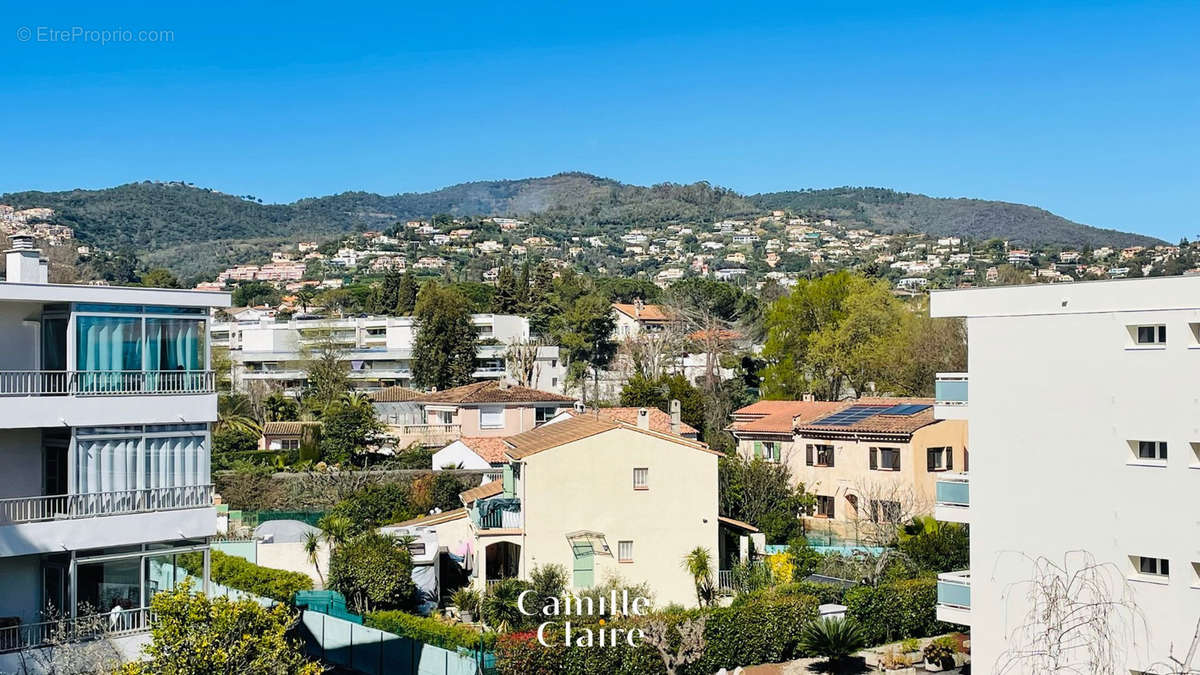 Appartement à MANDELIEU-LA-NAPOULE