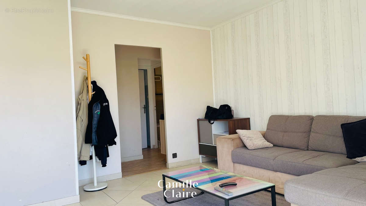 Appartement à MANDELIEU-LA-NAPOULE