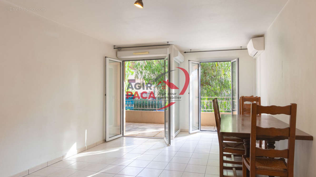 Appartement à PUGET-SUR-ARGENS