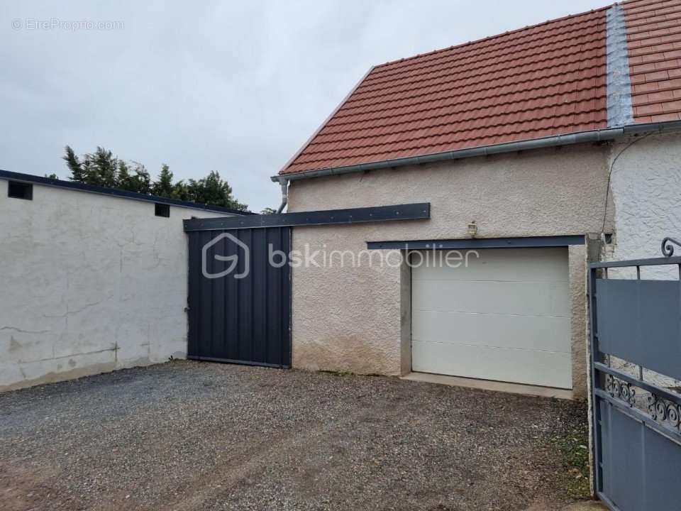 Maison à BELLERIVE-SUR-ALLIER