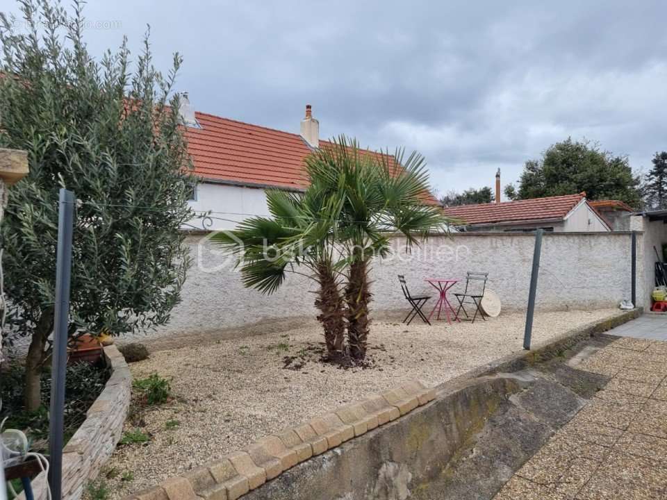 Maison à BELLERIVE-SUR-ALLIER