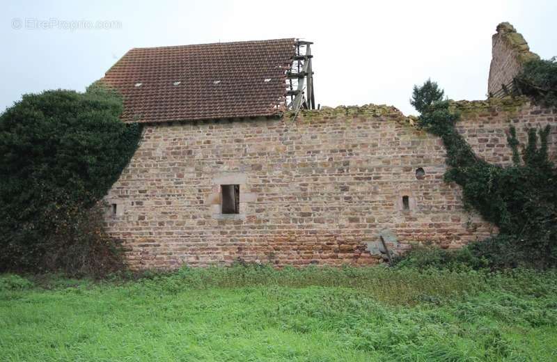 Maison à VALLON-EN-SULLY