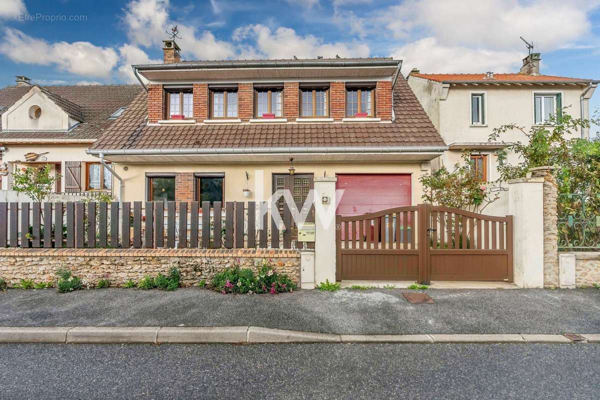 Maison à THORIGNY-SUR-MARNE