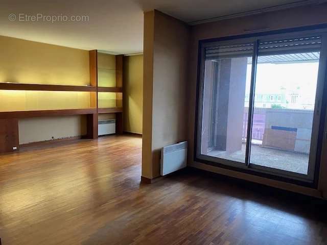 Appartement à PARIS-12E