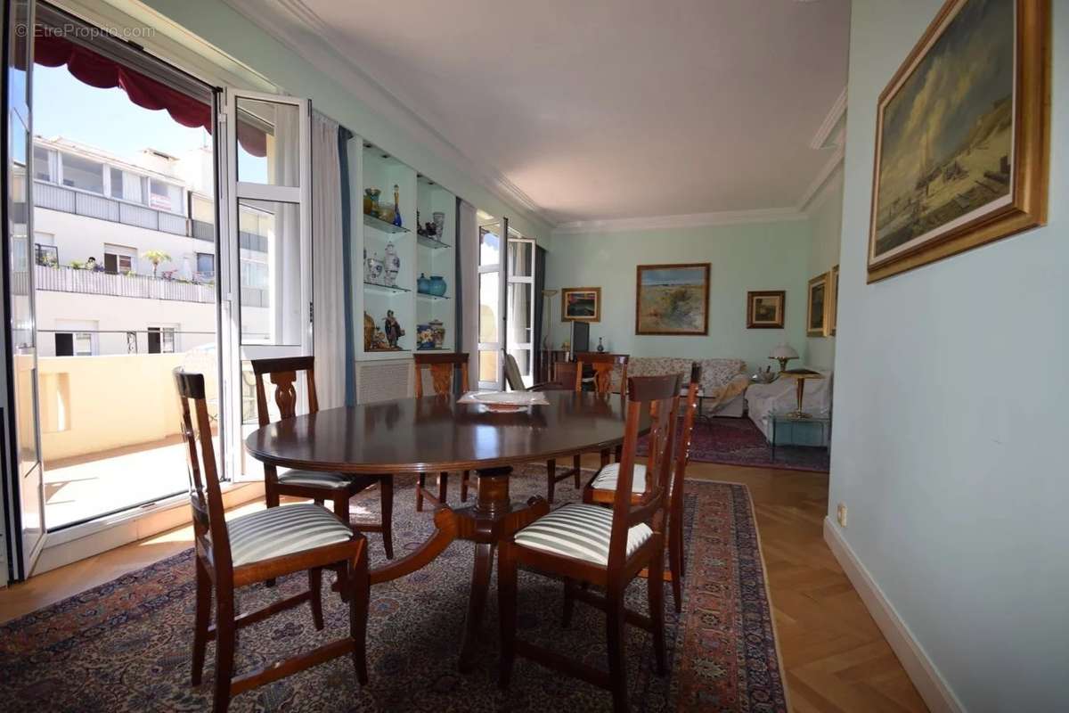 Appartement à NICE