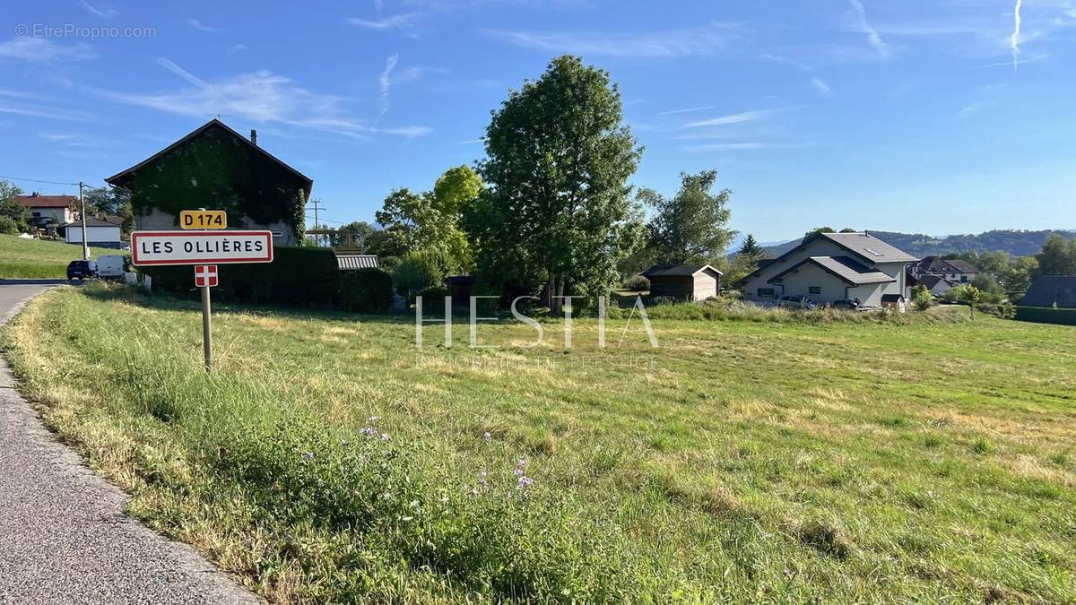 Appartement à LES OLLIERES