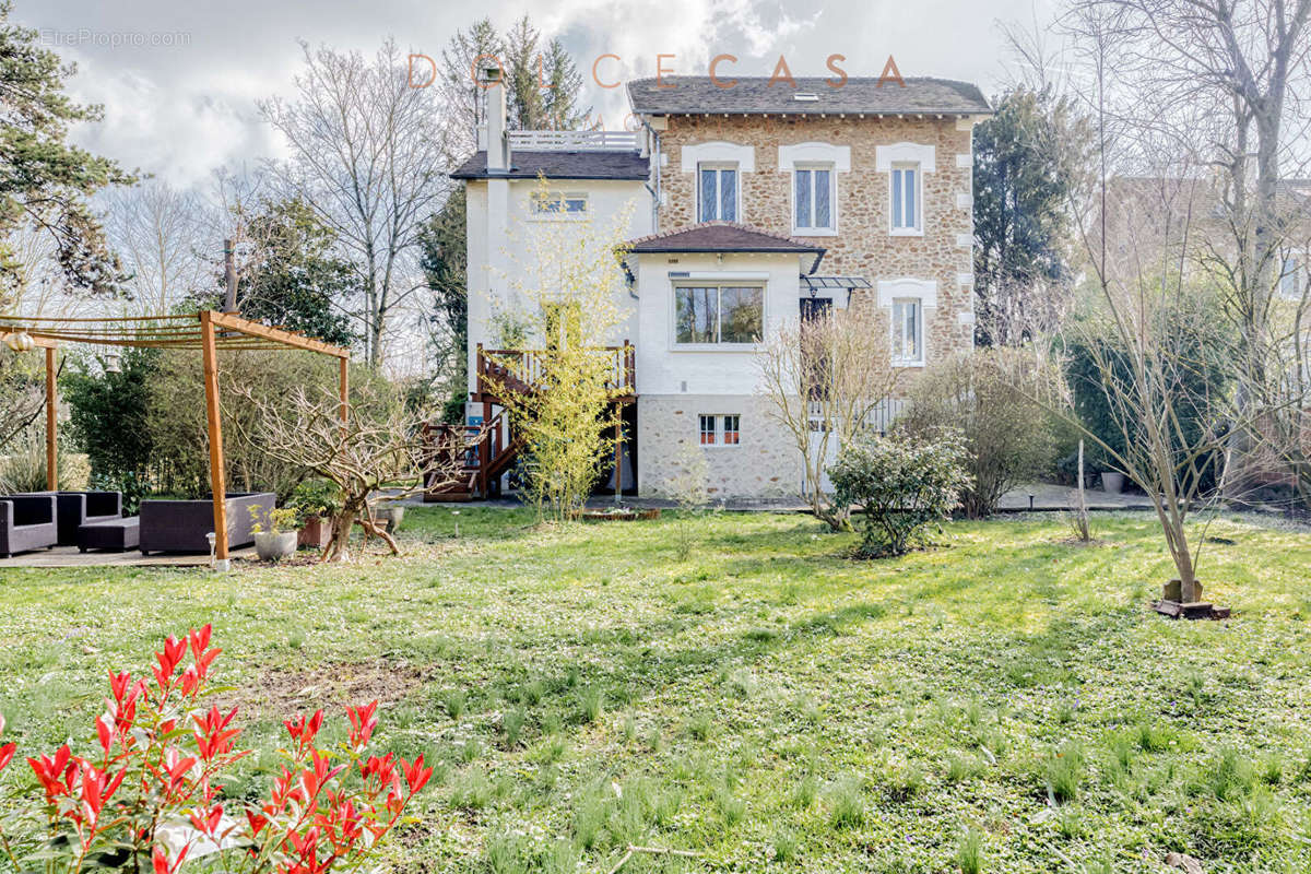 Maison à CHELLES