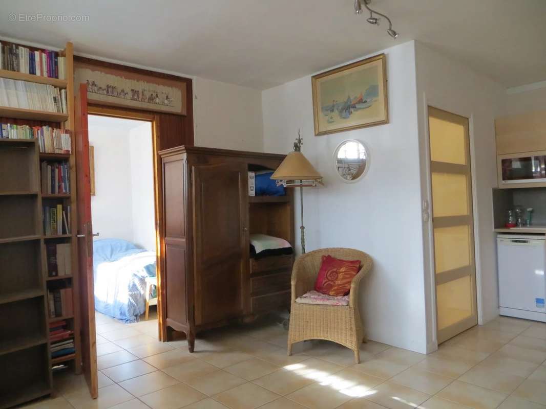 Appartement à LE MESNIL-LE-ROI