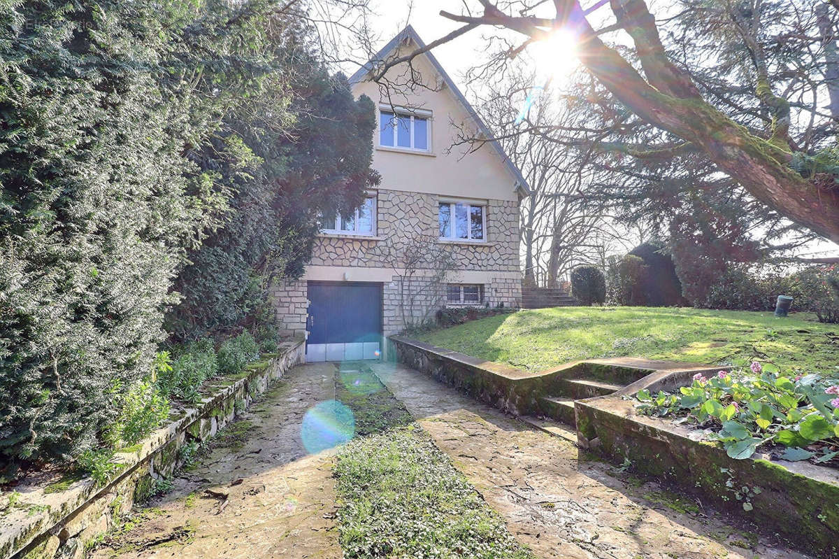 Maison à PIERREFITTE-SUR-SEINE