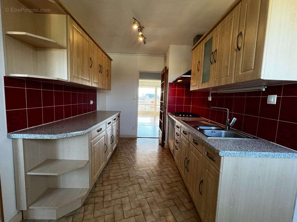 Appartement à DONCHERY