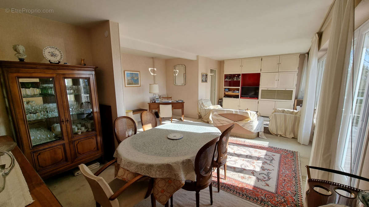 Appartement à MAISONS-LAFFITTE