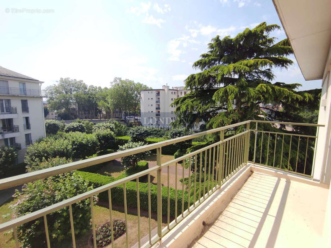 Appartement à VERSAILLES