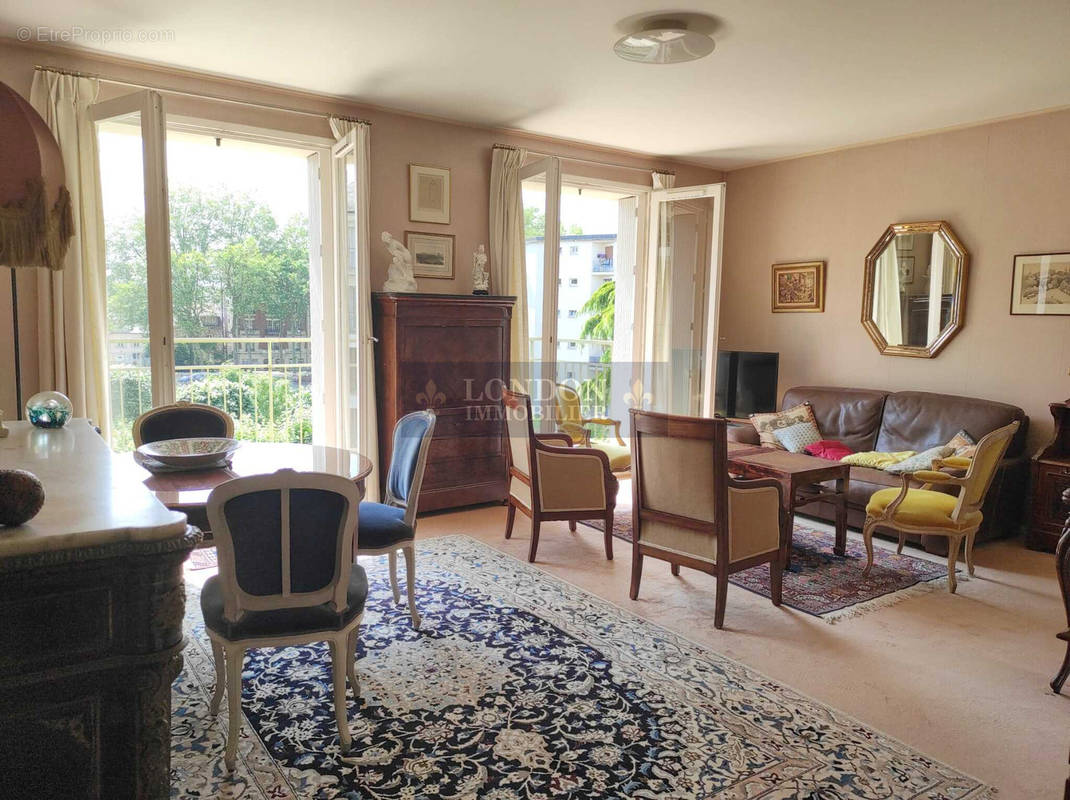 Appartement à VERSAILLES