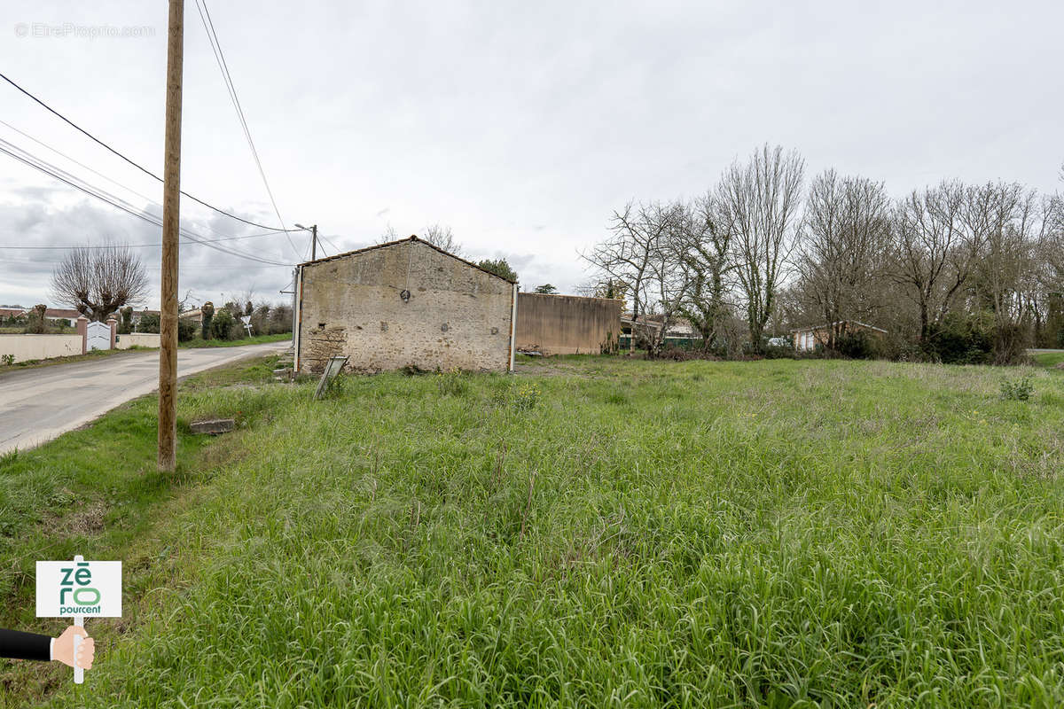 Terrain à LE CHAMP-SAINT-PERE