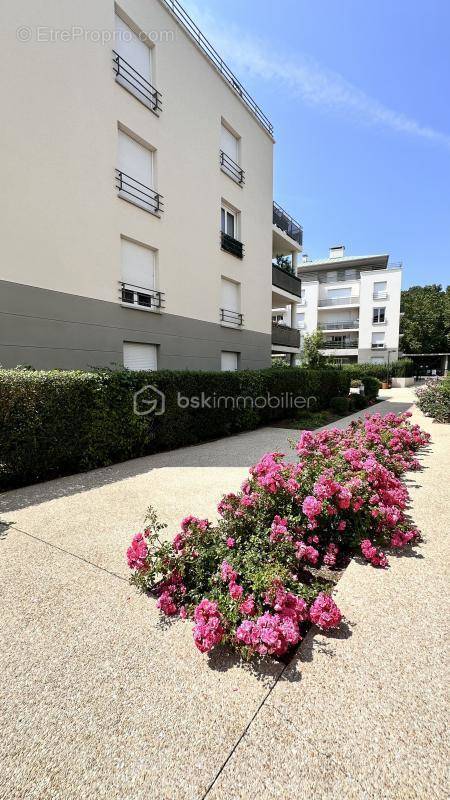 Appartement à HARDRICOURT