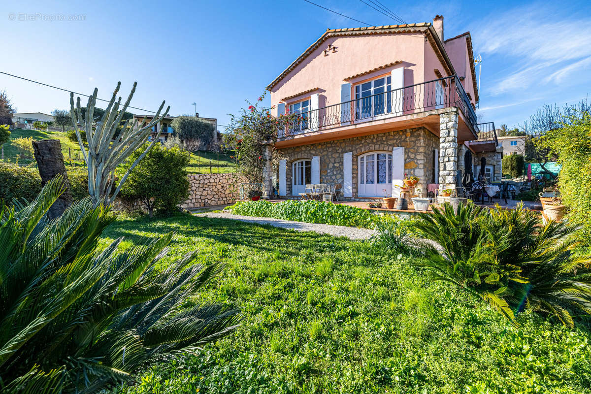 Maison à CAGNES-SUR-MER