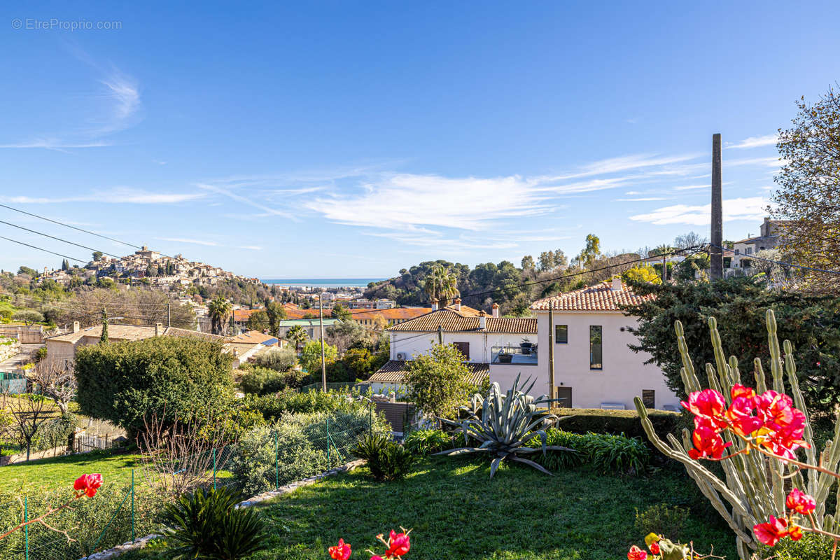 Maison à CAGNES-SUR-MER