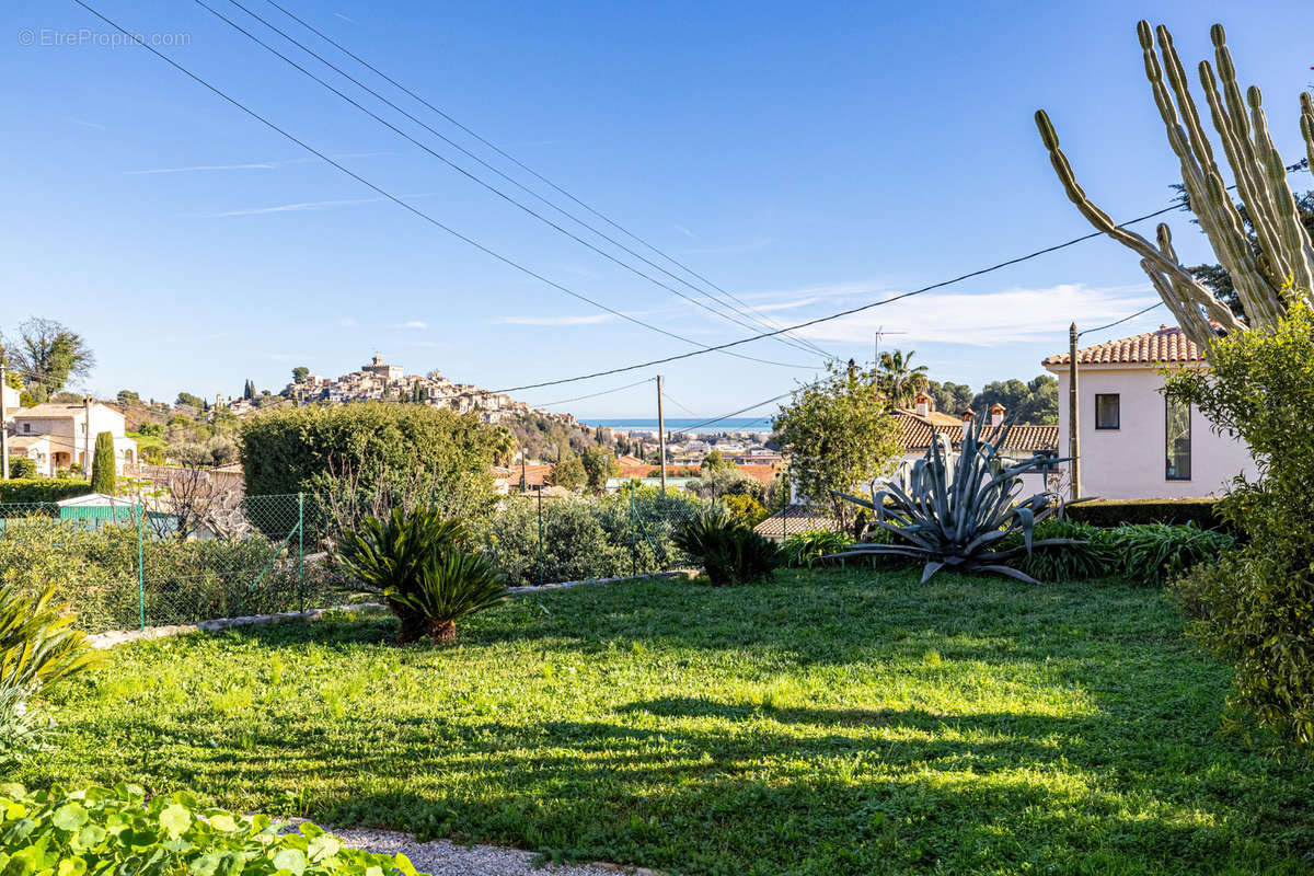 Maison à CAGNES-SUR-MER