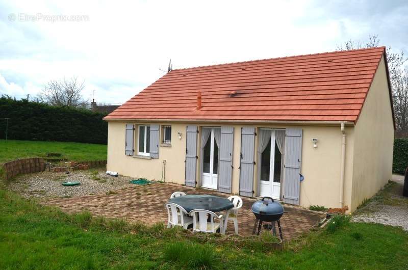 Maison à LONS-LE-SAUNIER