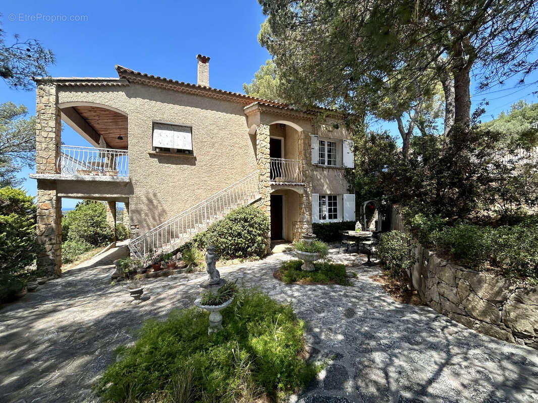 Maison à SIX-FOURS-LES-PLAGES