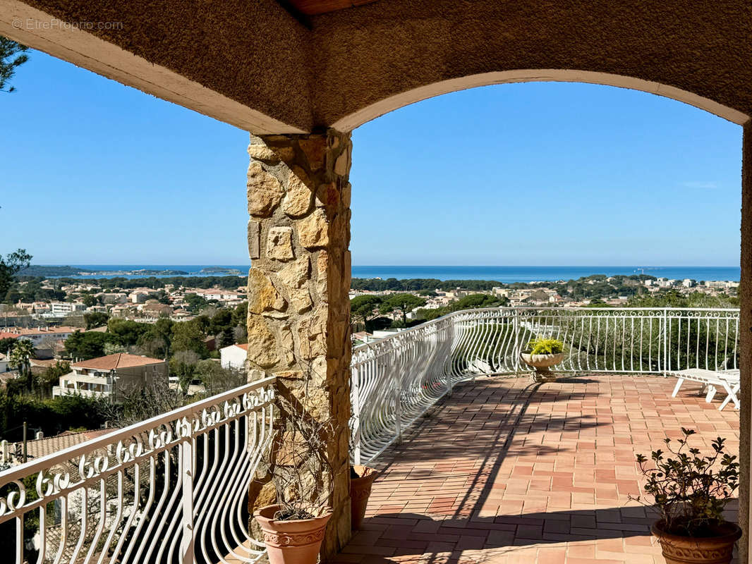 Maison à SIX-FOURS-LES-PLAGES