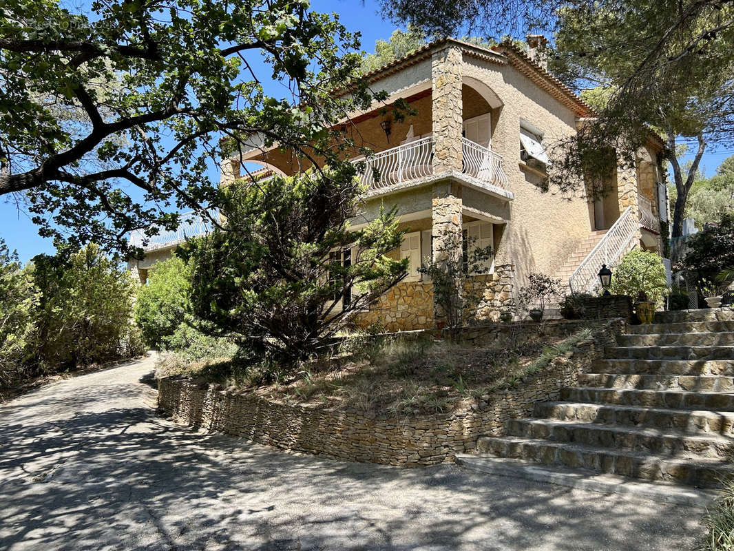 Maison à SIX-FOURS-LES-PLAGES