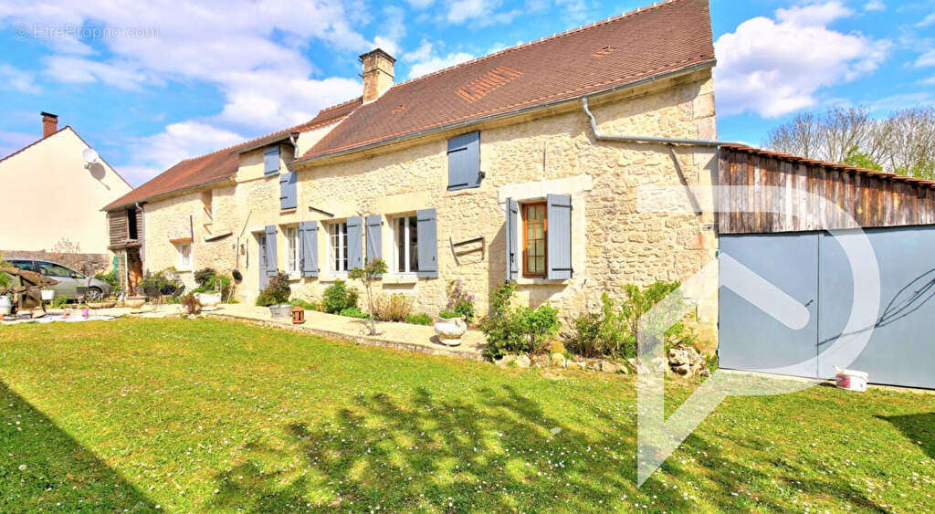 Maison à CREPY-EN-VALOIS