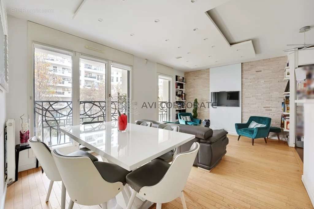 Appartement à LEVALLOIS-PERRET