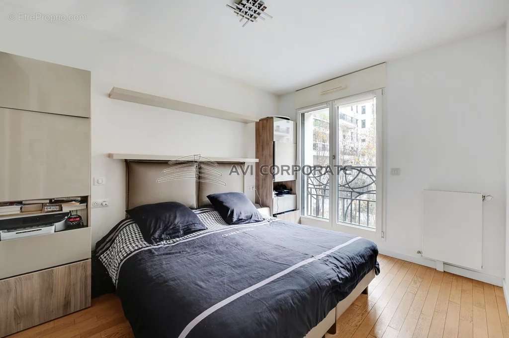 Appartement à LEVALLOIS-PERRET