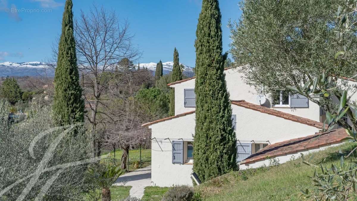 Maison à MONTAUROUX