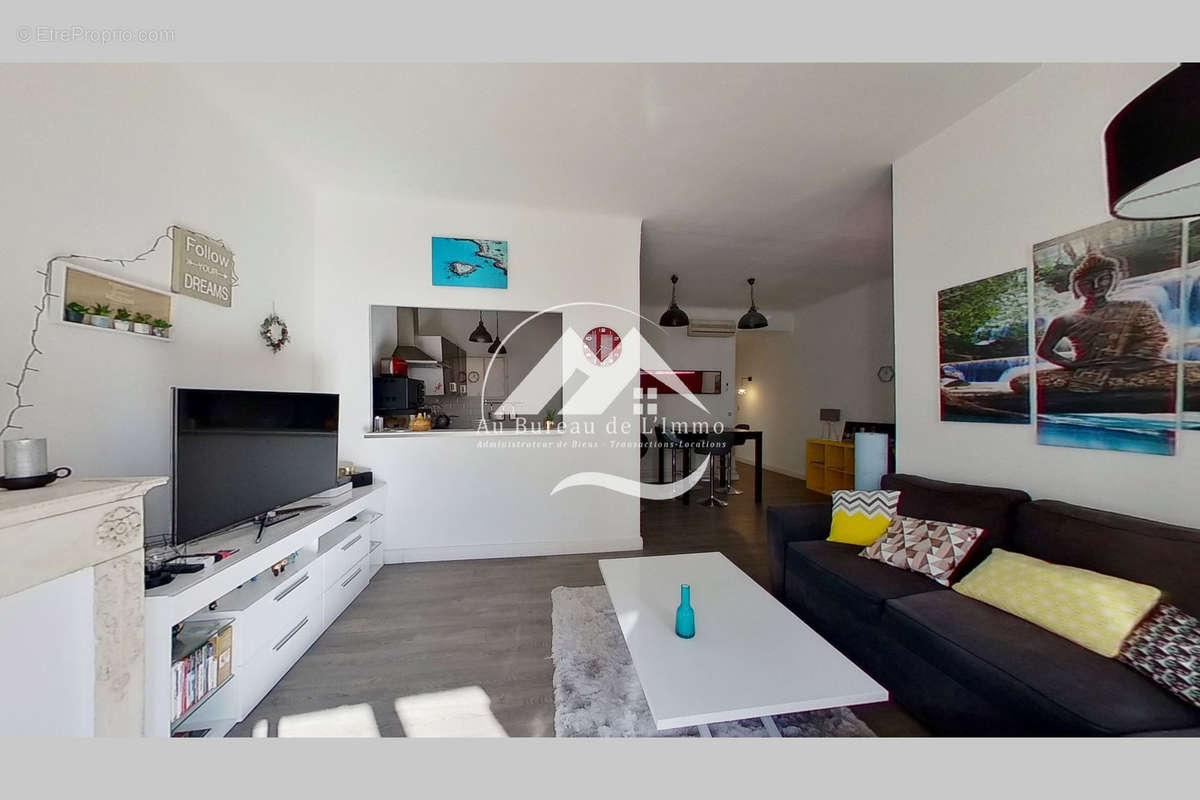 Appartement à MARSEILLE-1E