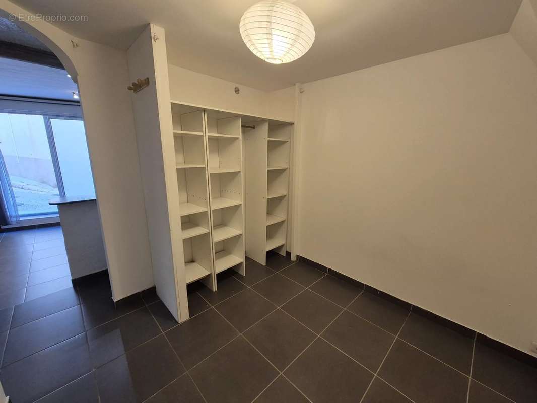 Appartement à POURRIERES