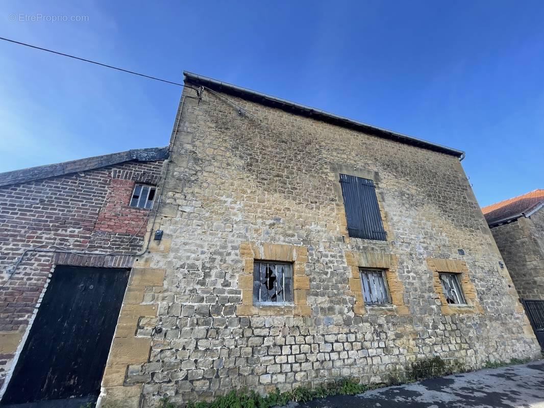 Maison à CHARLEVILLE-MEZIERES