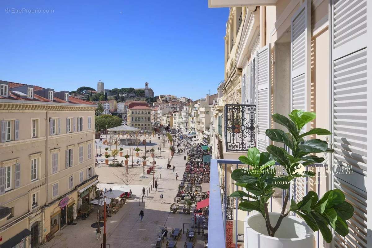 Appartement à CANNES