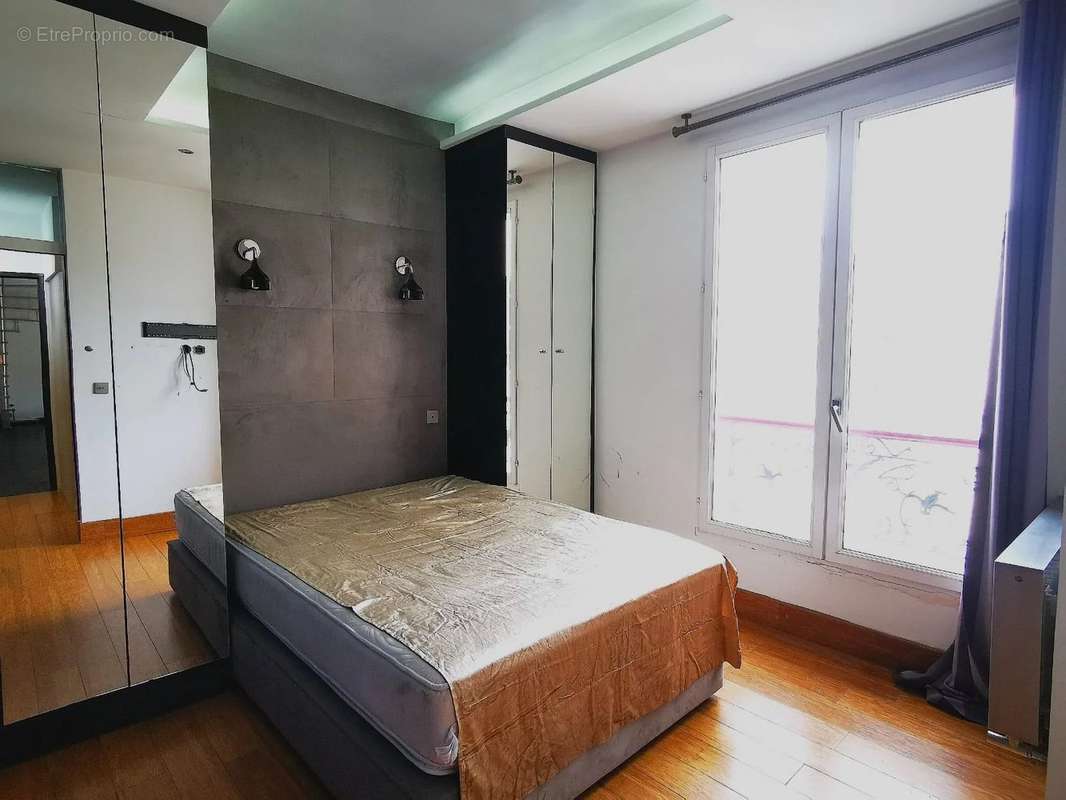 Appartement à PARIS-8E