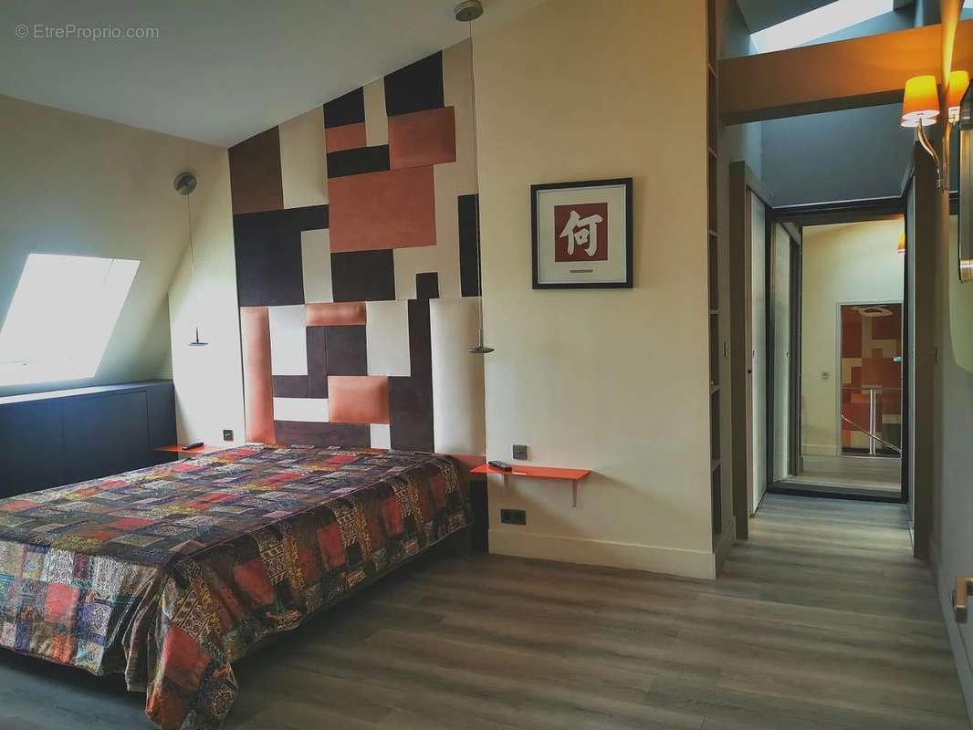 Appartement à PARIS-8E