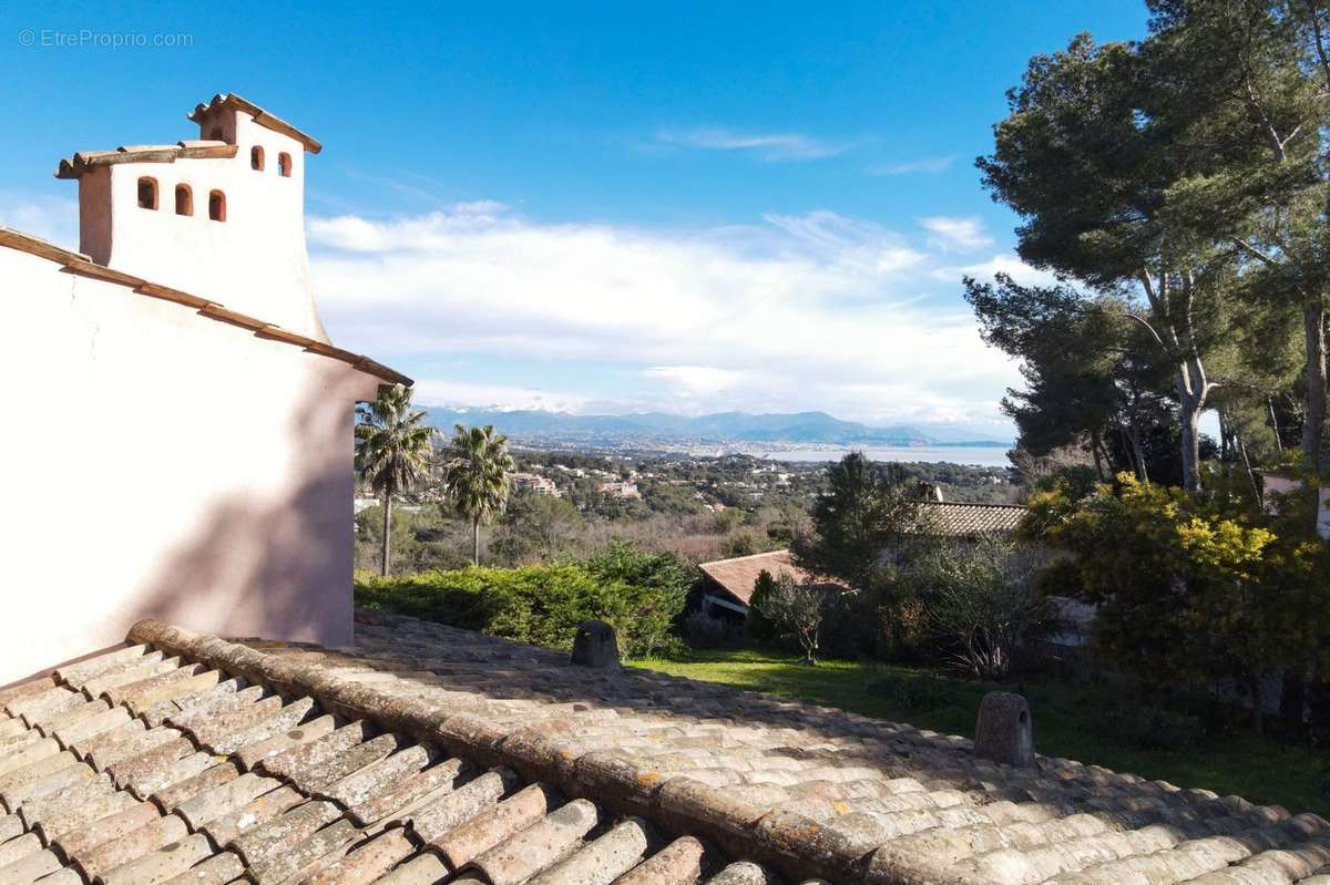 Maison à VALLAURIS