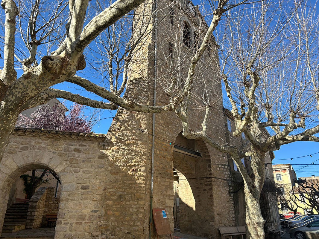 Maison à LAGRASSE