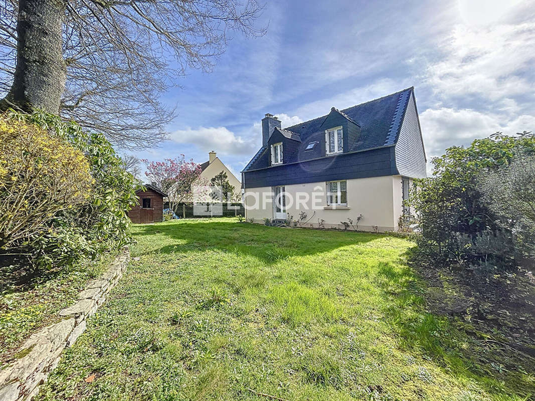 Maison à LA GACILLY