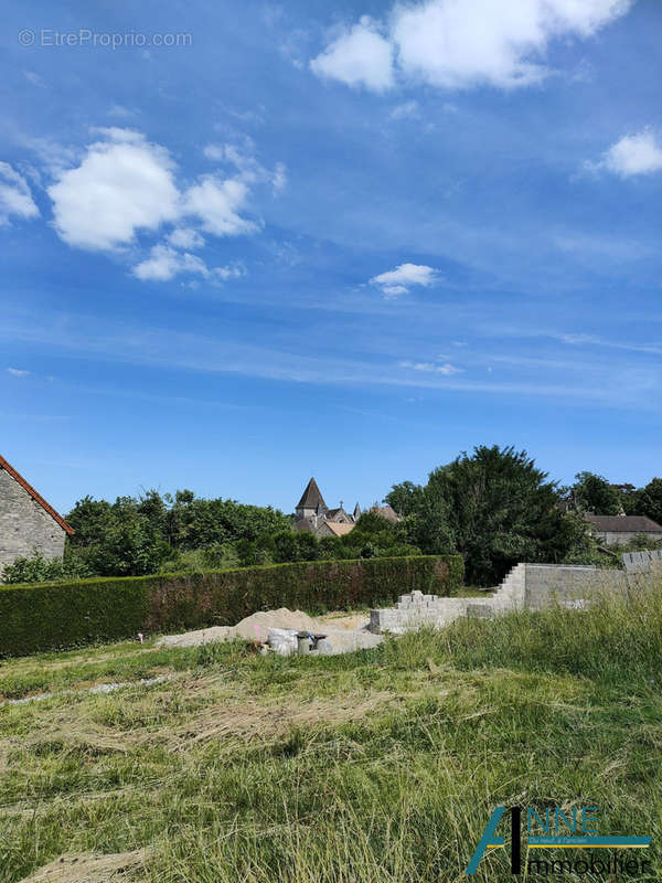 Terrain à REMIGNY